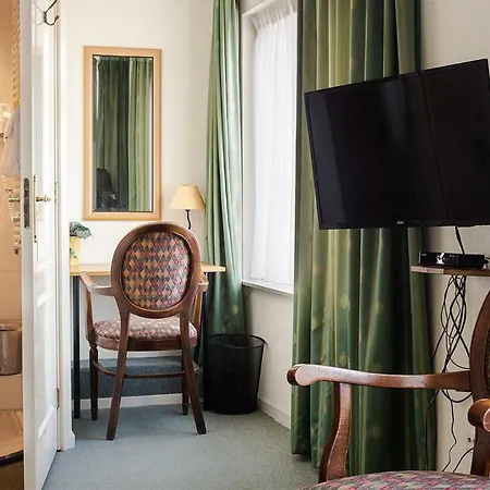 Otel Restaurant 't Veerhuis 3*